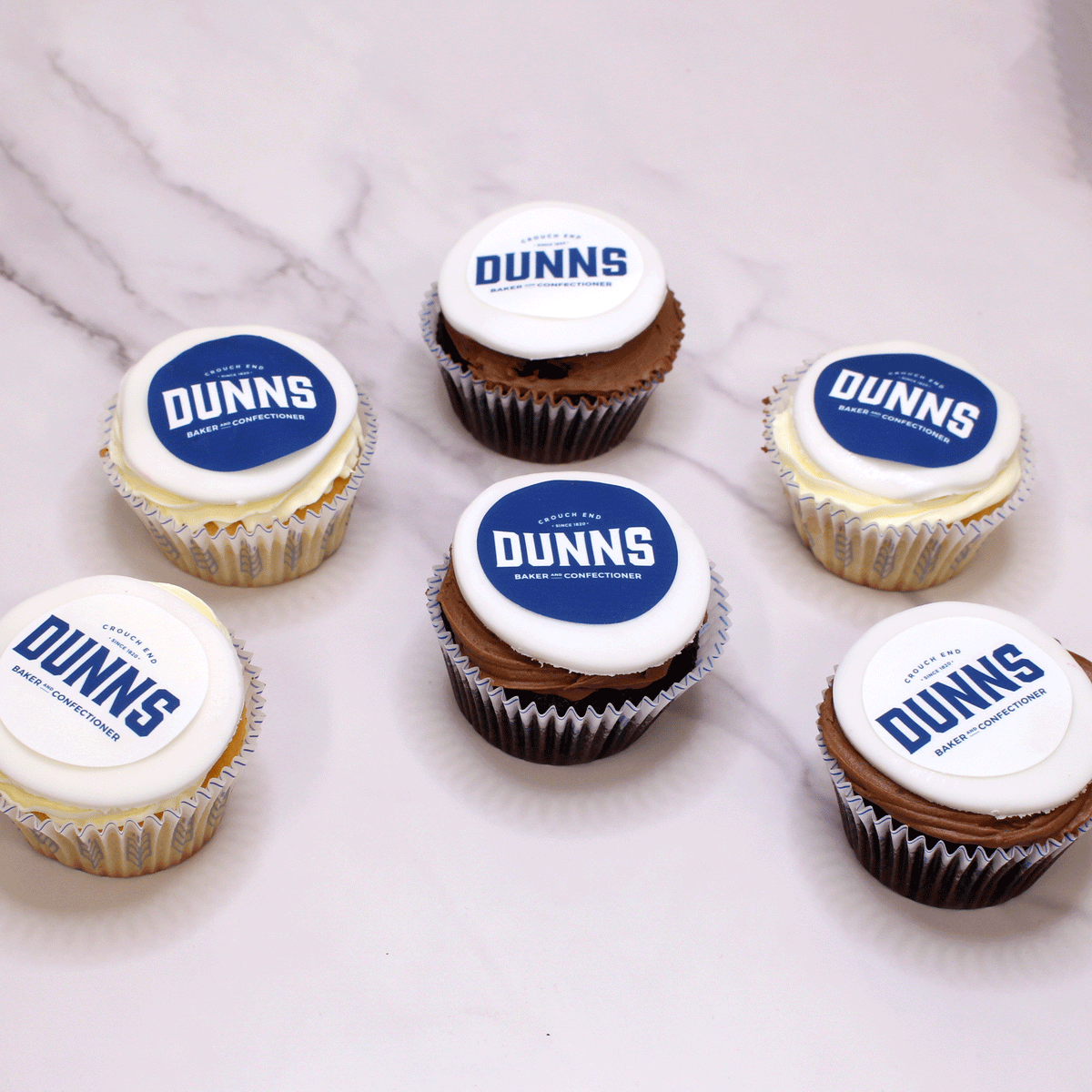 Buttercream Photo Disc Cupcakes (Box of 6) – Dunns Bakery